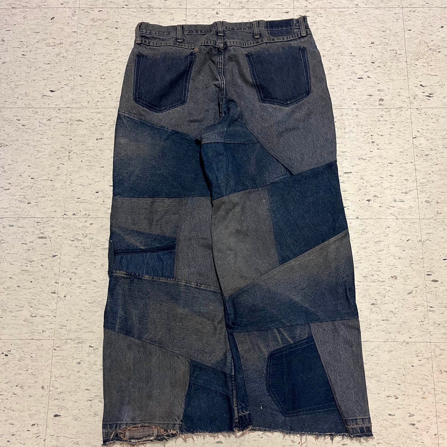 mud "shattered" wide leg baggy jeans